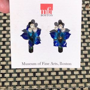 MFA, BOSTON Vintage enamel floral pierced earrings